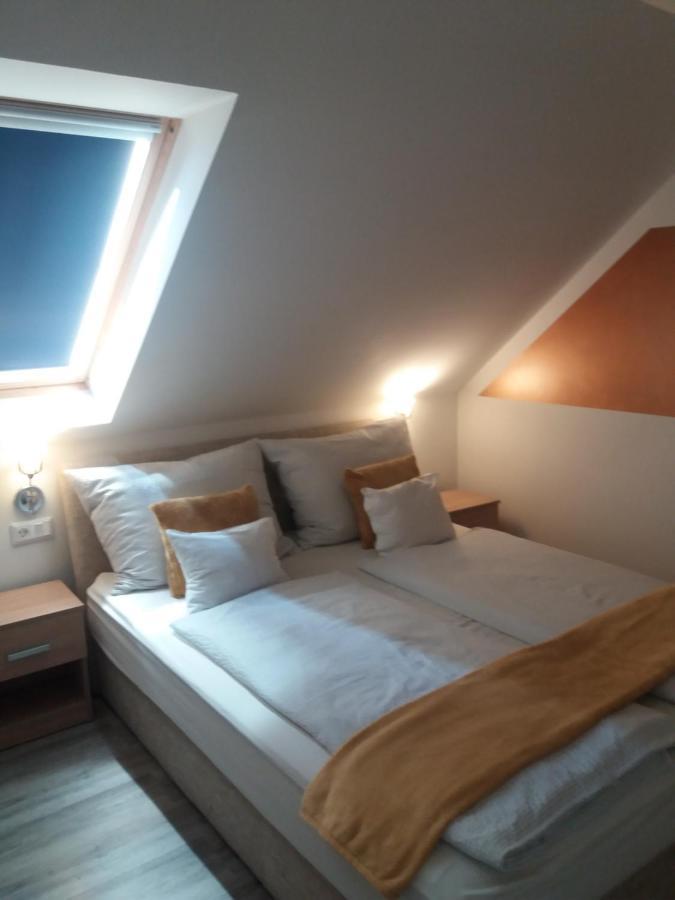 Eva Apartman Heviz Bagian luar foto